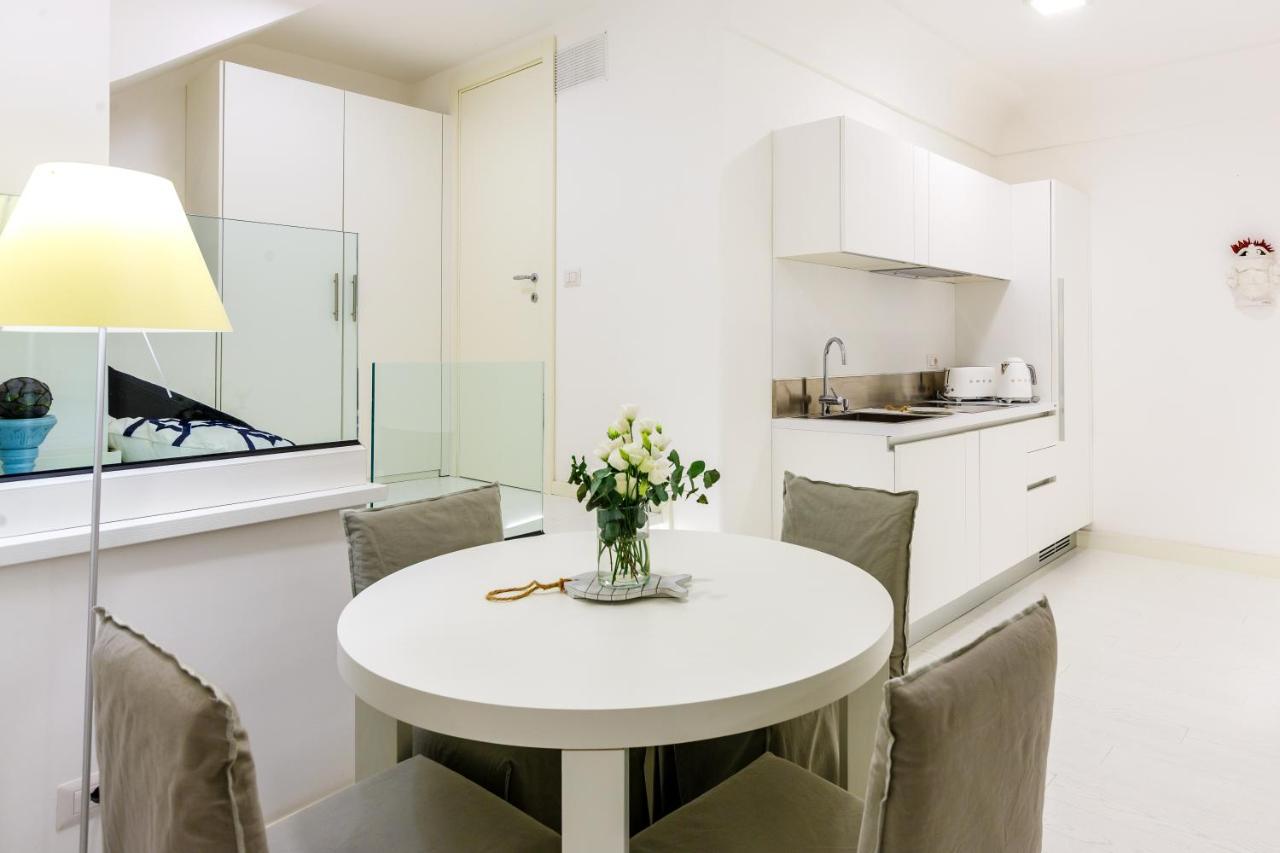 White Stylish Apartment 3 Vico Equense Exteriör bild
