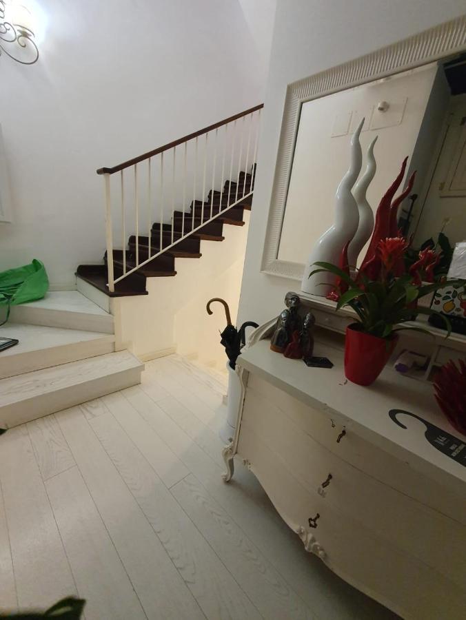 White Stylish Apartment 3 Vico Equense Exteriör bild